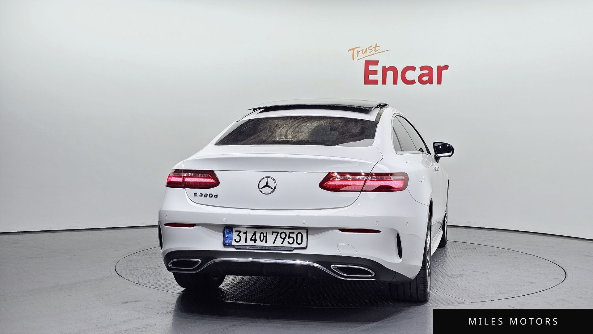 Mercedes-Benz E-Class W213 2017 — миниатюра 4