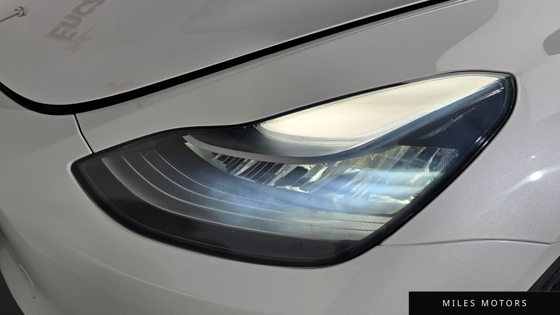 Tesla Model Y 2021 — миниатюра 8