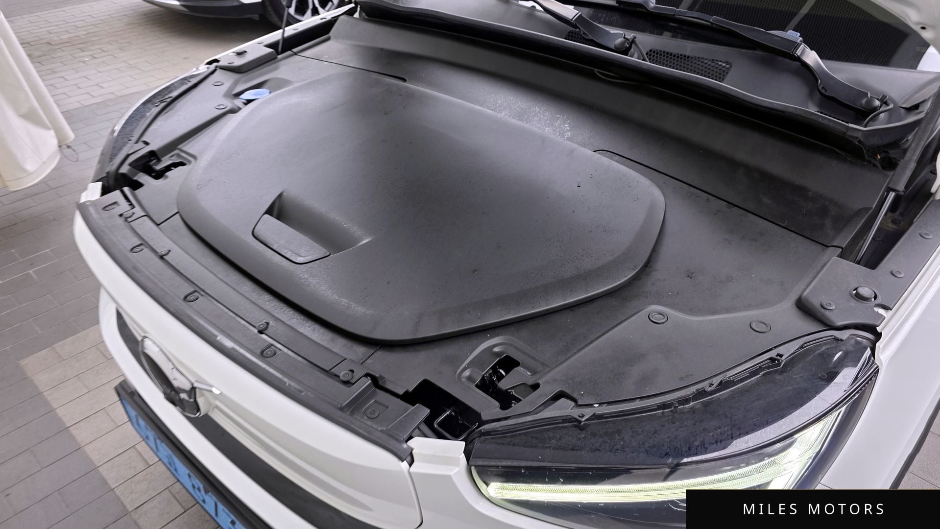 Volvo C40 2023 — миниатюра 6