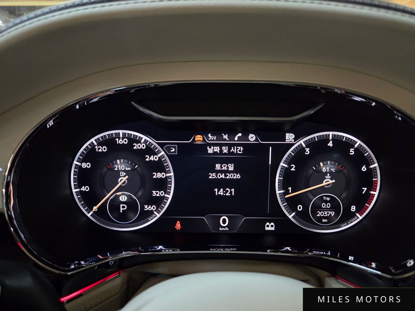 Bentley Continental GT 2023 — миниатюра 8