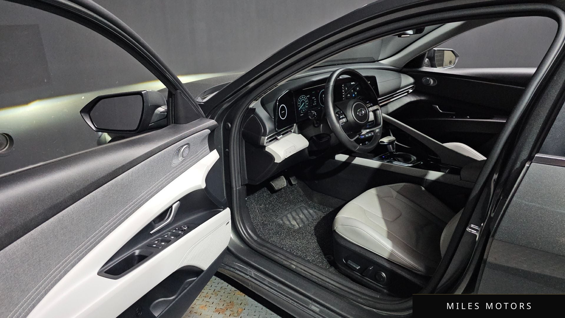 Hyundai AVANTE 2021 — миниатюра 10