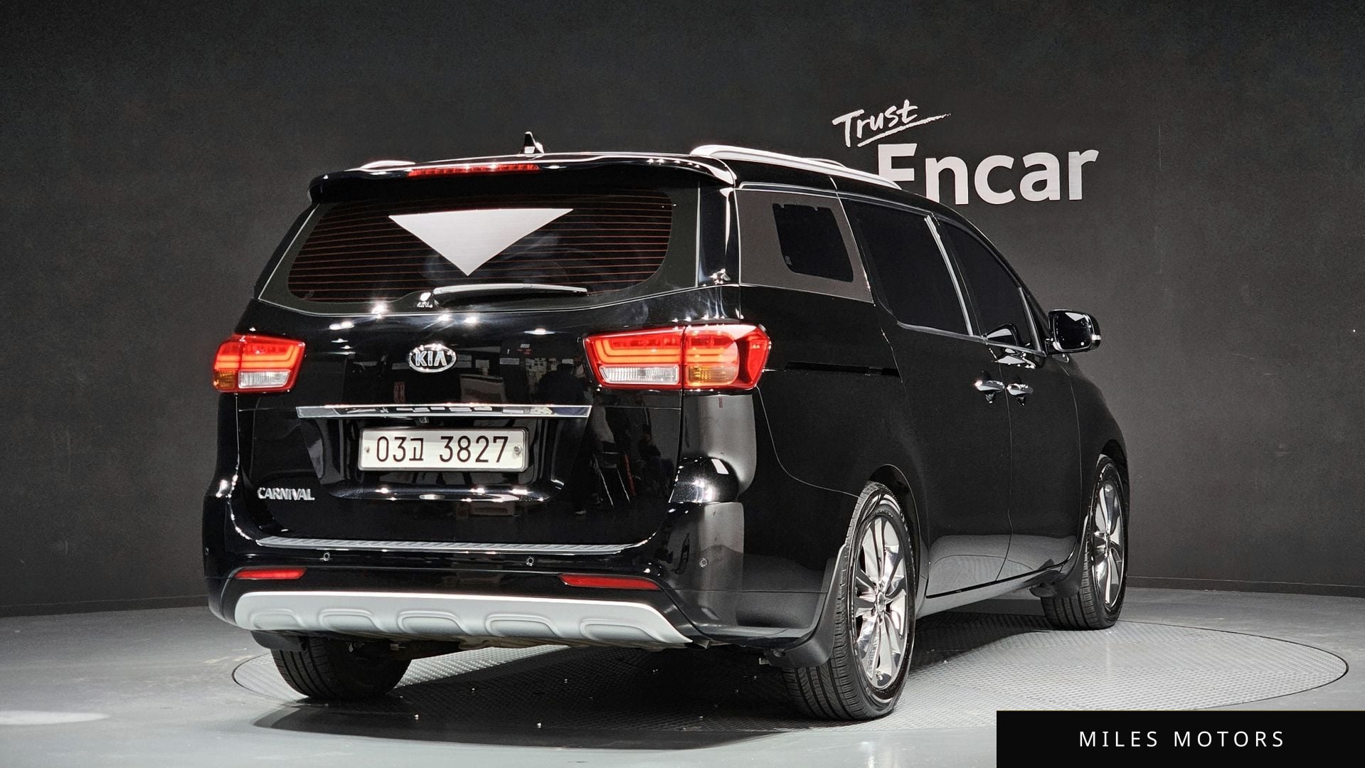 Kia Canival 2018 — миниатюра 2