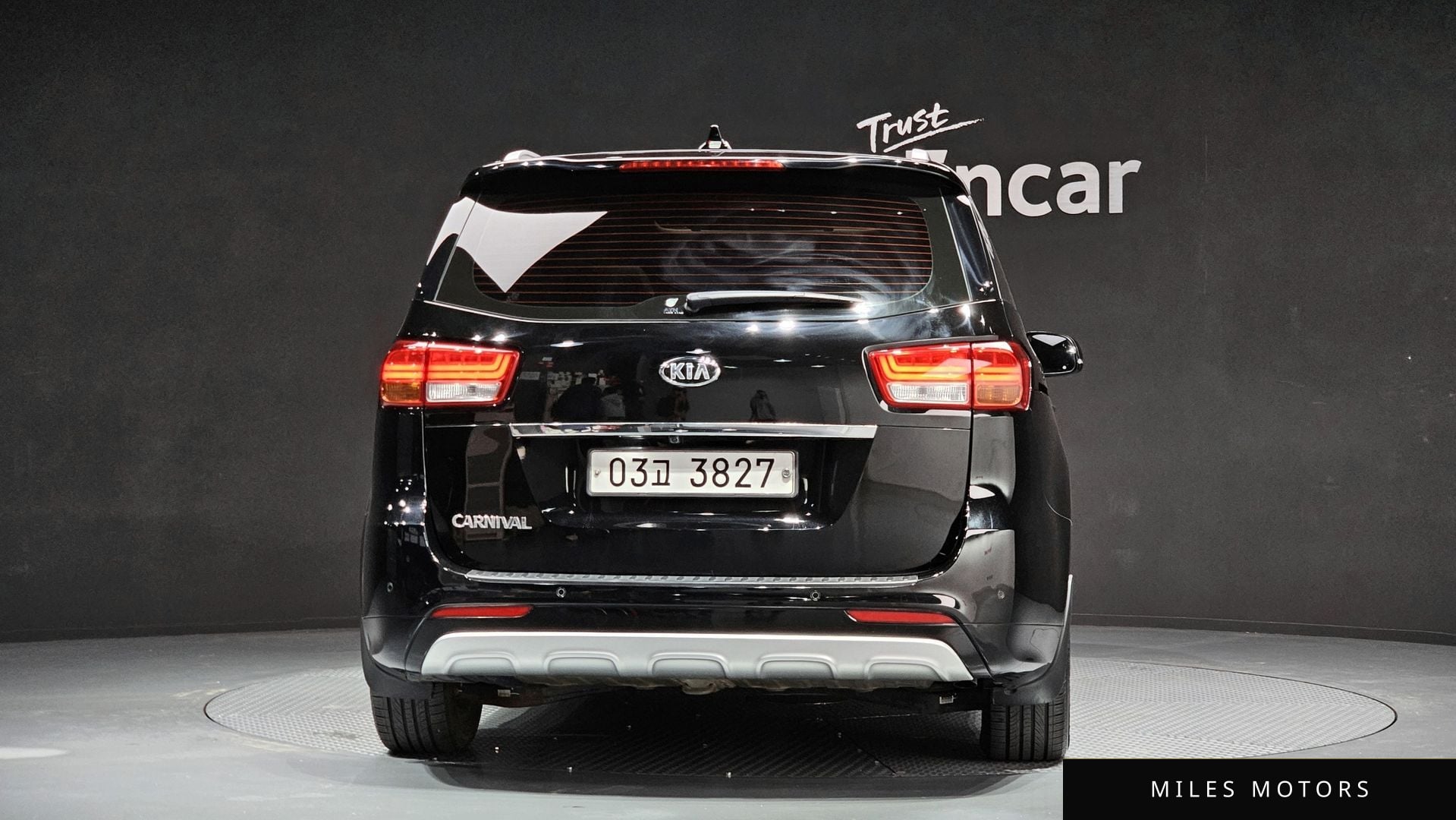 Kia Canival 2018 — миниатюра 4