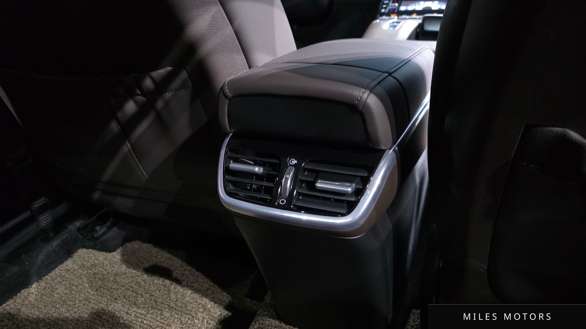 Hyundai 뉴 그랜저 IG 2023 — миниатюра 34