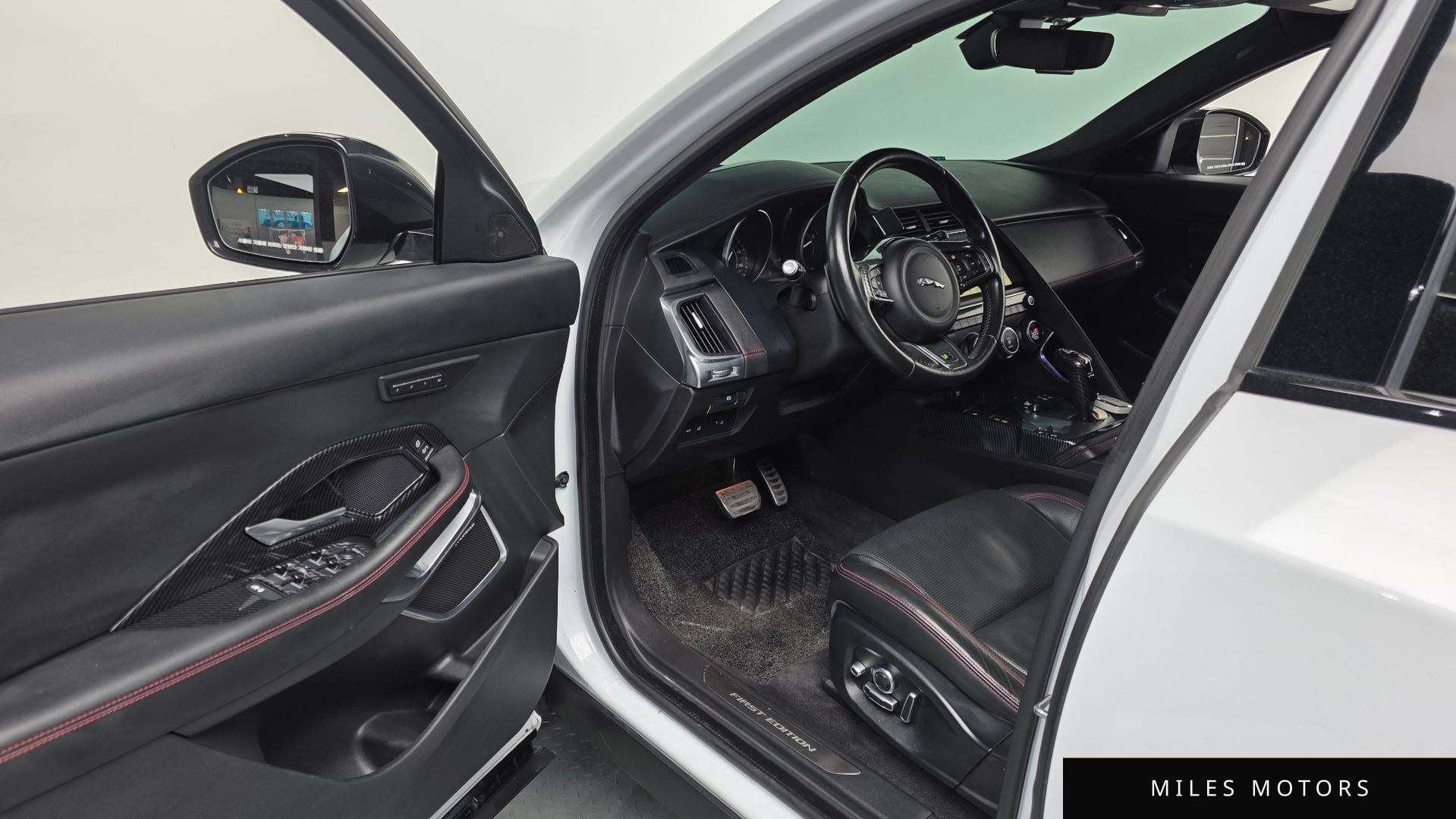 Jaguar E-PACE 2018 — миниатюра 13