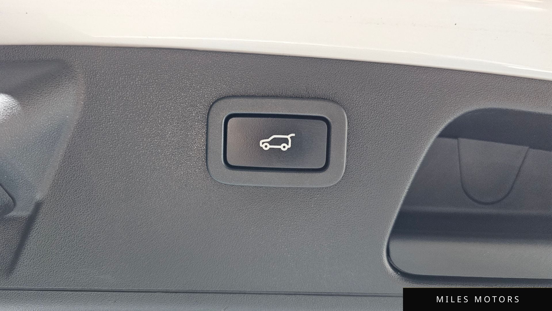 Jaguar E-PACE 2018 — миниатюра 35