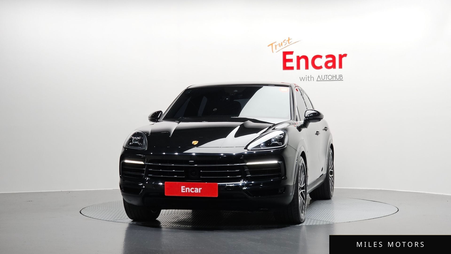 Porsche Cayenne 2023 — миниатюра 3