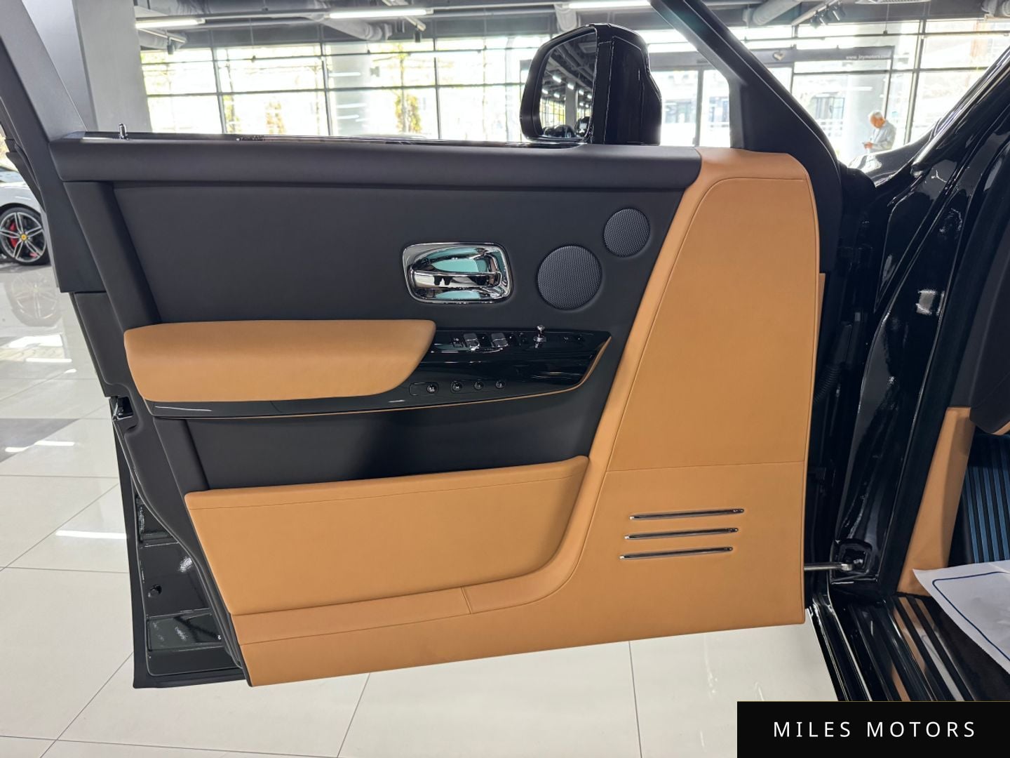 Rolls-Royce Phantom 2021 — миниатюра 7