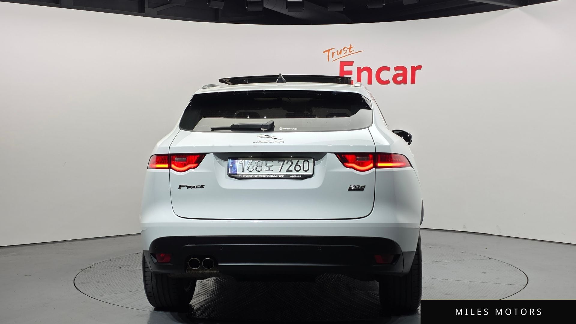 Jaguar F-PACE 2020 — миниатюра 4