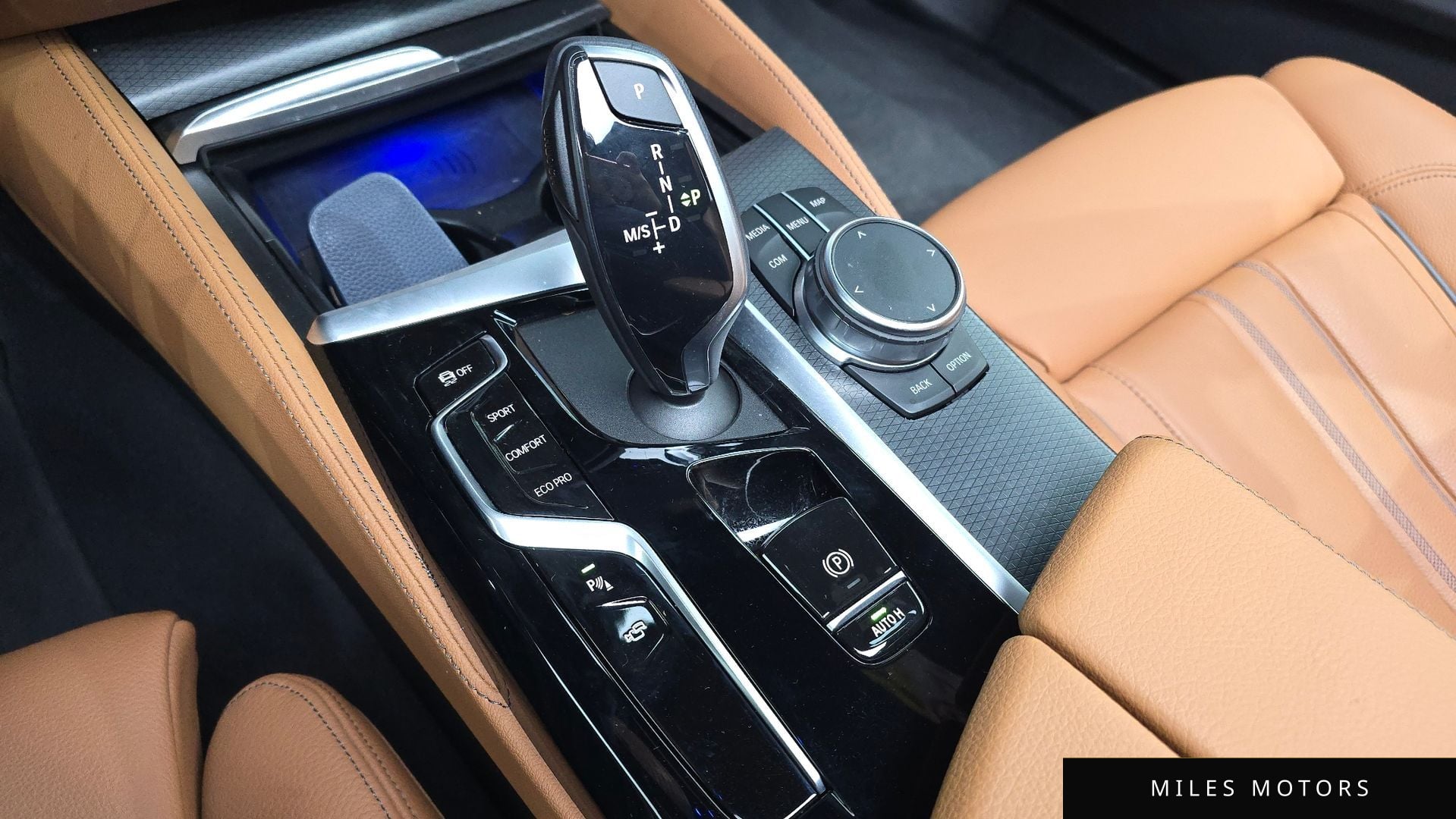 BMW 5 Series (G30) 2023 — миниатюра 12