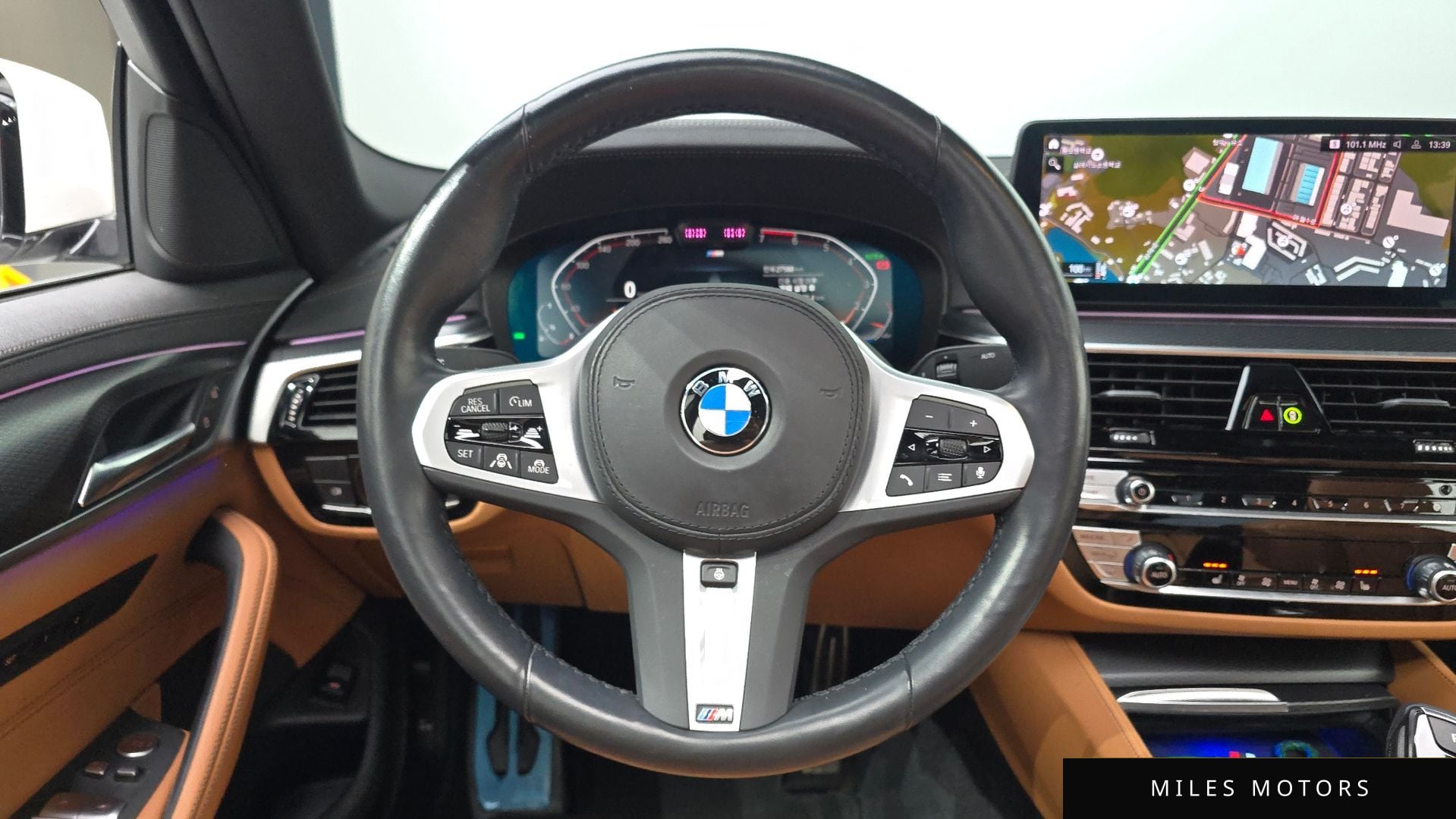 BMW 5 Series (G30) 2023 — миниатюра 19