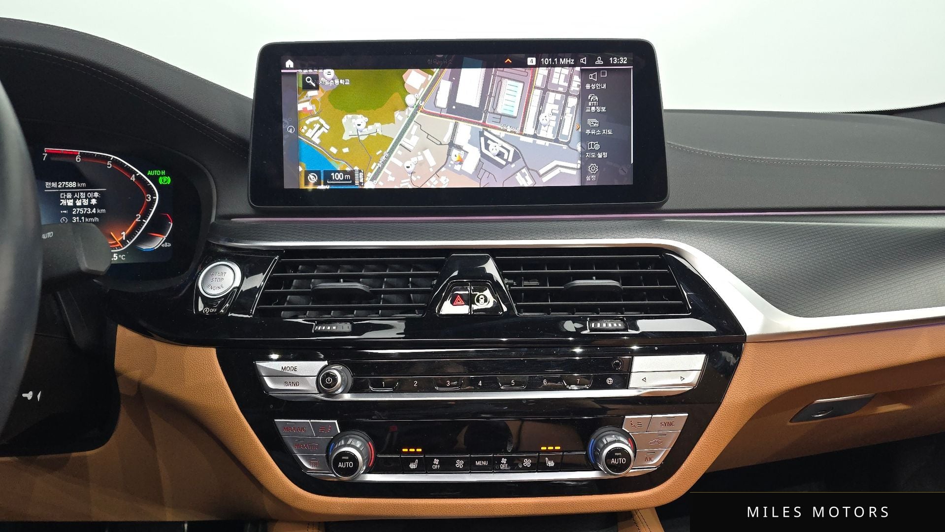 BMW 5 Series (G30) 2023 — миниатюра 20
