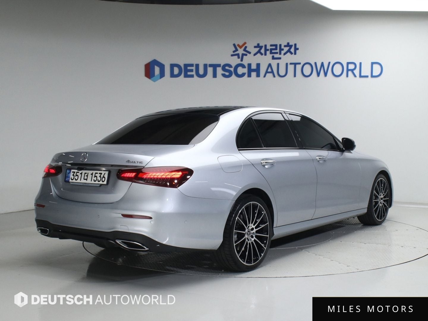 Mercedes-Benz E-Class W213 2023 — миниатюра 2