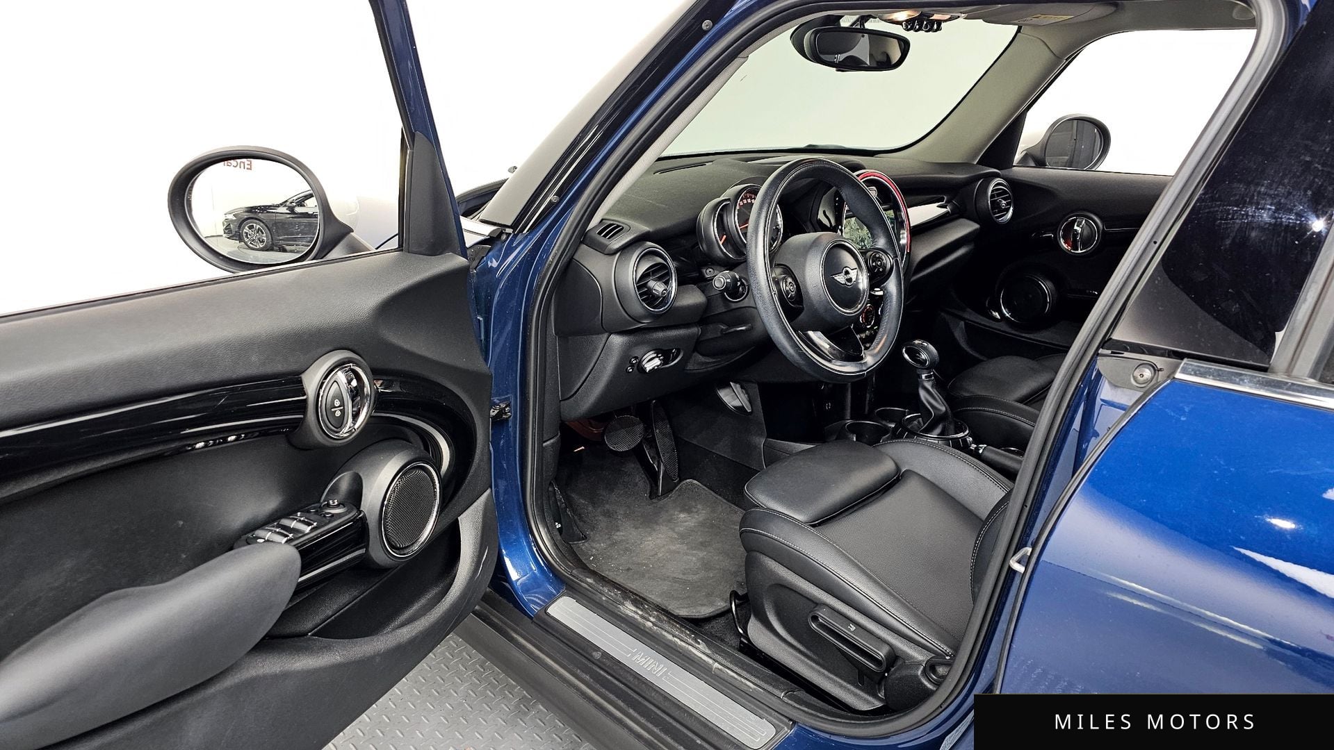 MINI Cooper D 2015 — миниатюра 10