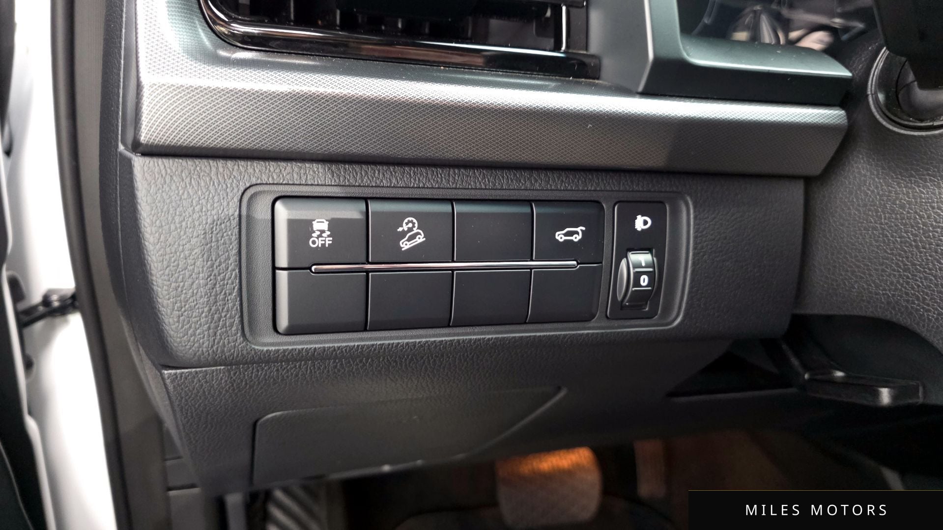 KG Mobility Rexton 2024 — миниатюра 29