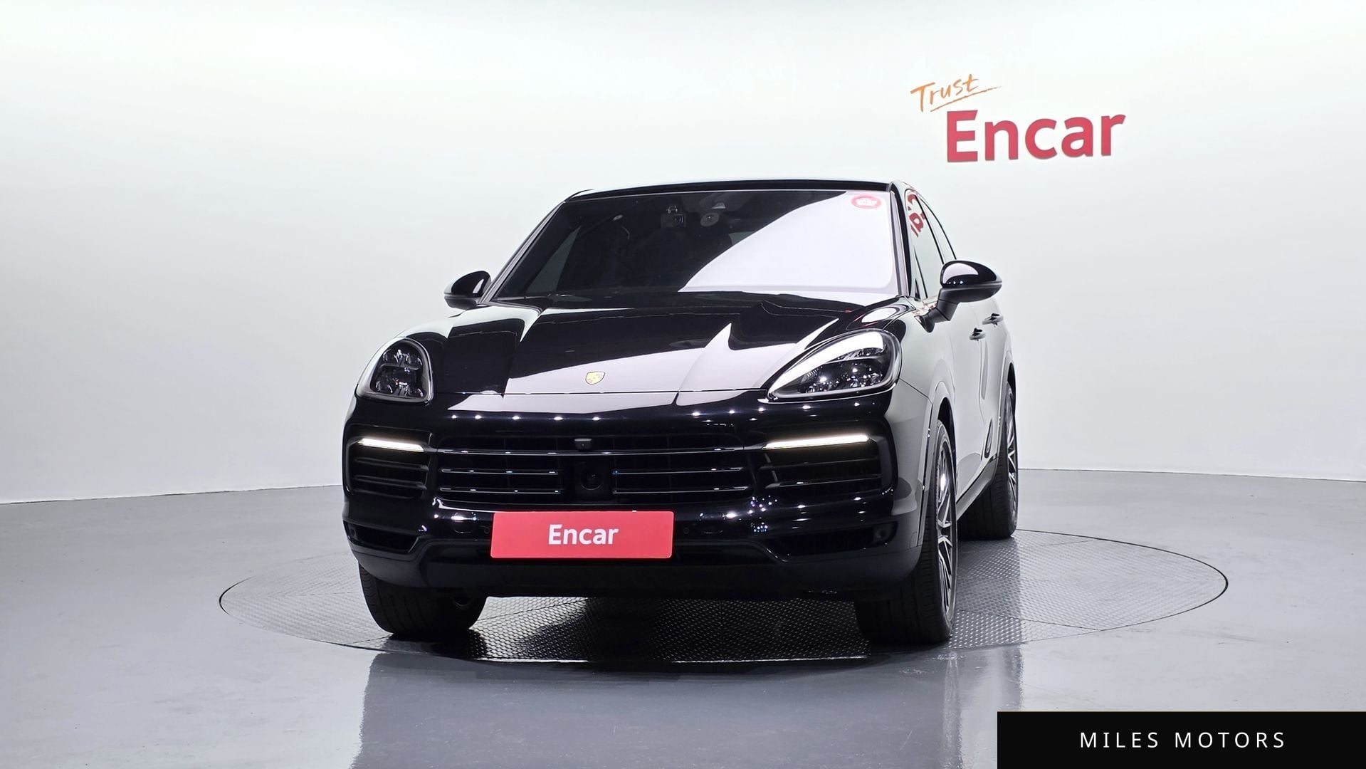 Porsche Cayenne 2022 — миниатюра 3