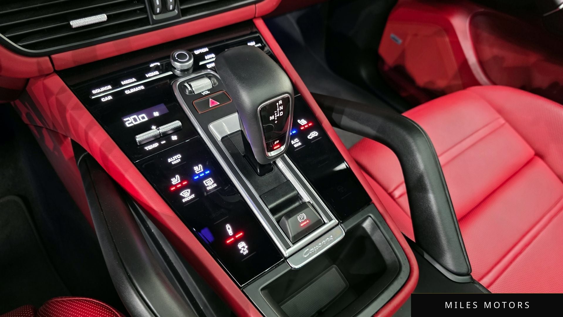 Porsche Cayenne 2022 — миниатюра 12