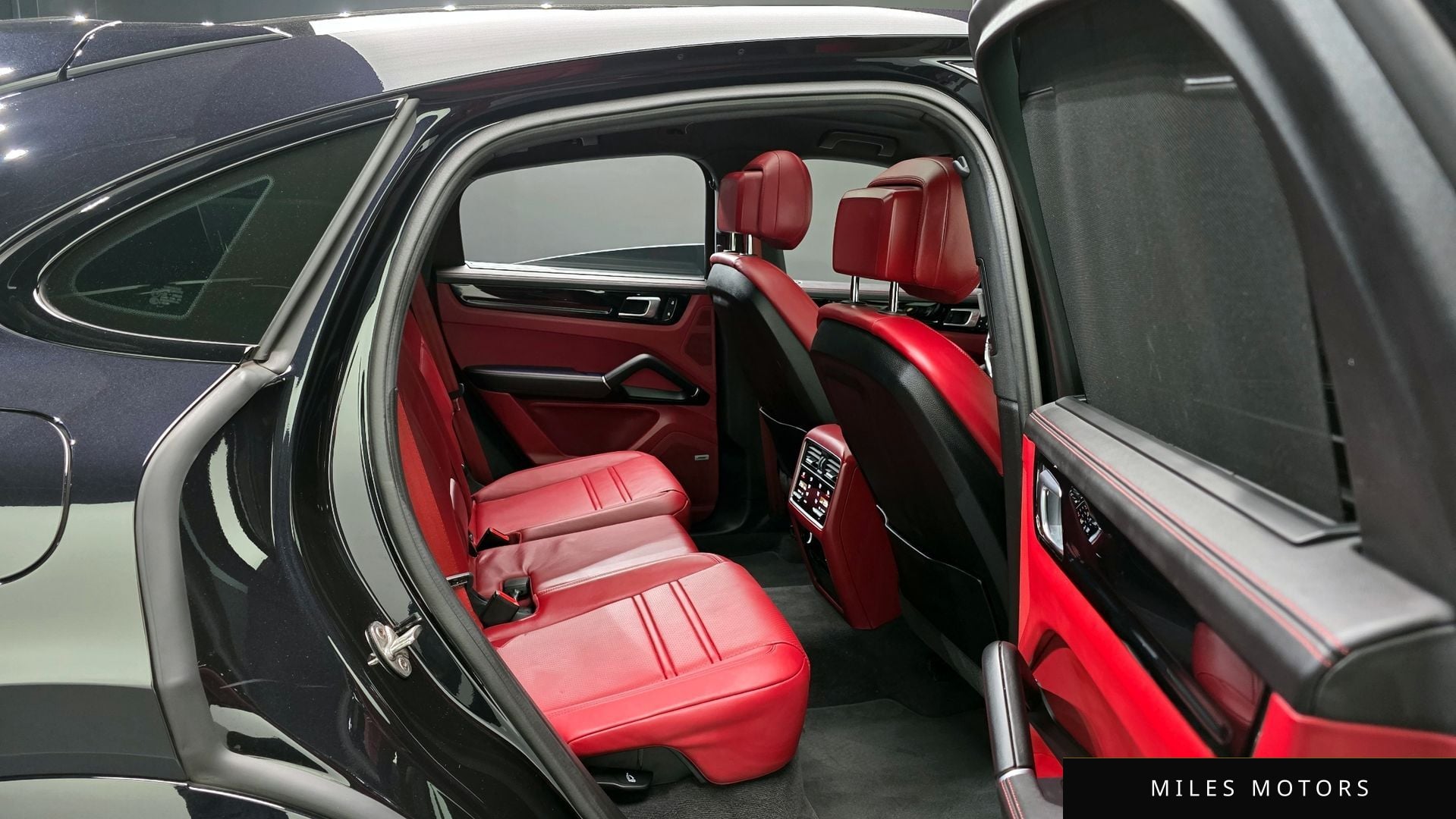 Porsche Cayenne 2022 — миниатюра 17