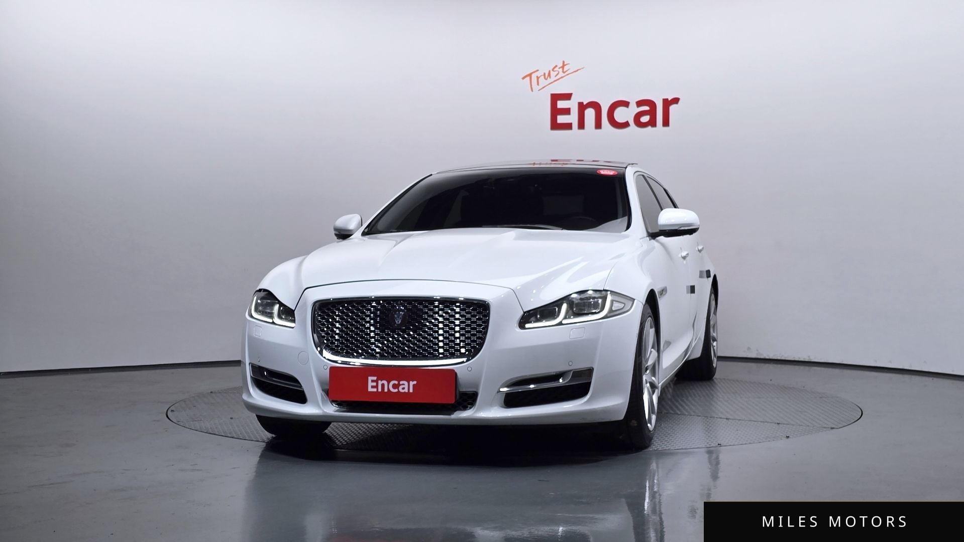 Jaguar All New XJ 2016 — миниатюра 3