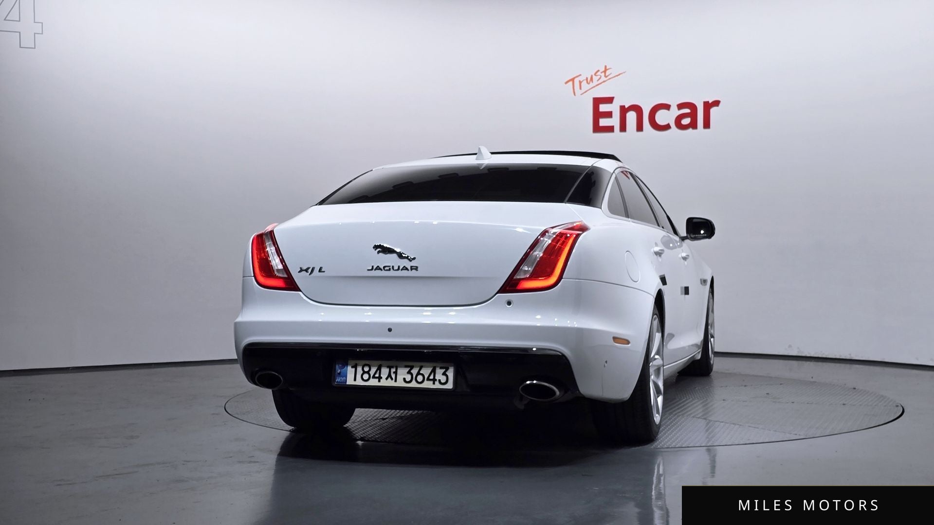Jaguar All New XJ 2016 — миниатюра 4