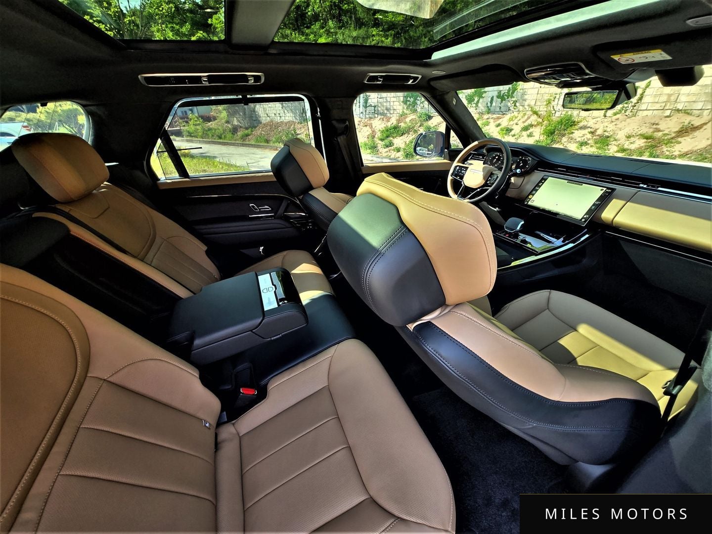 Land Rover Range Rover Sport 2025 — миниатюра 10