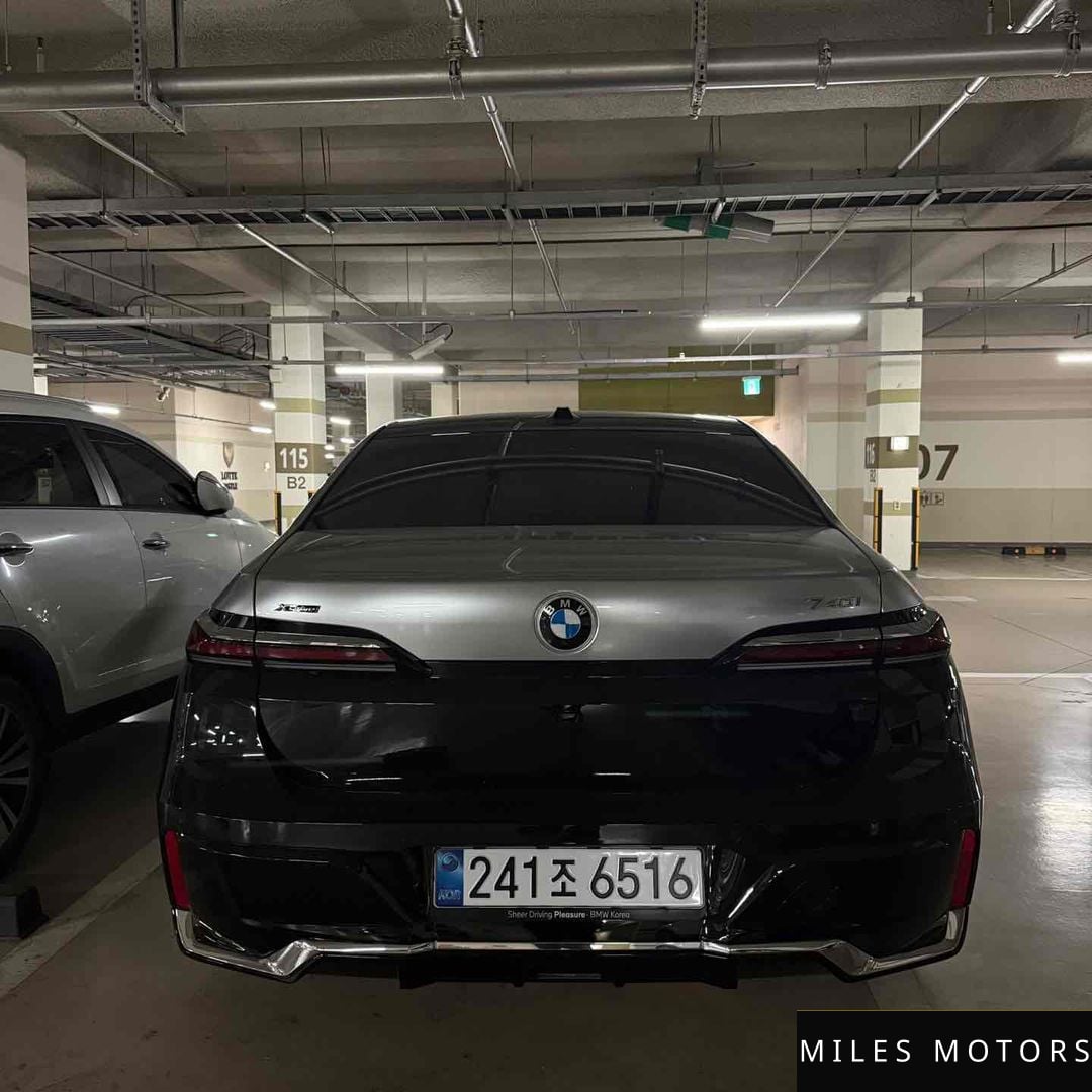 BMW 7 Series (G70) 2025 — миниатюра 2