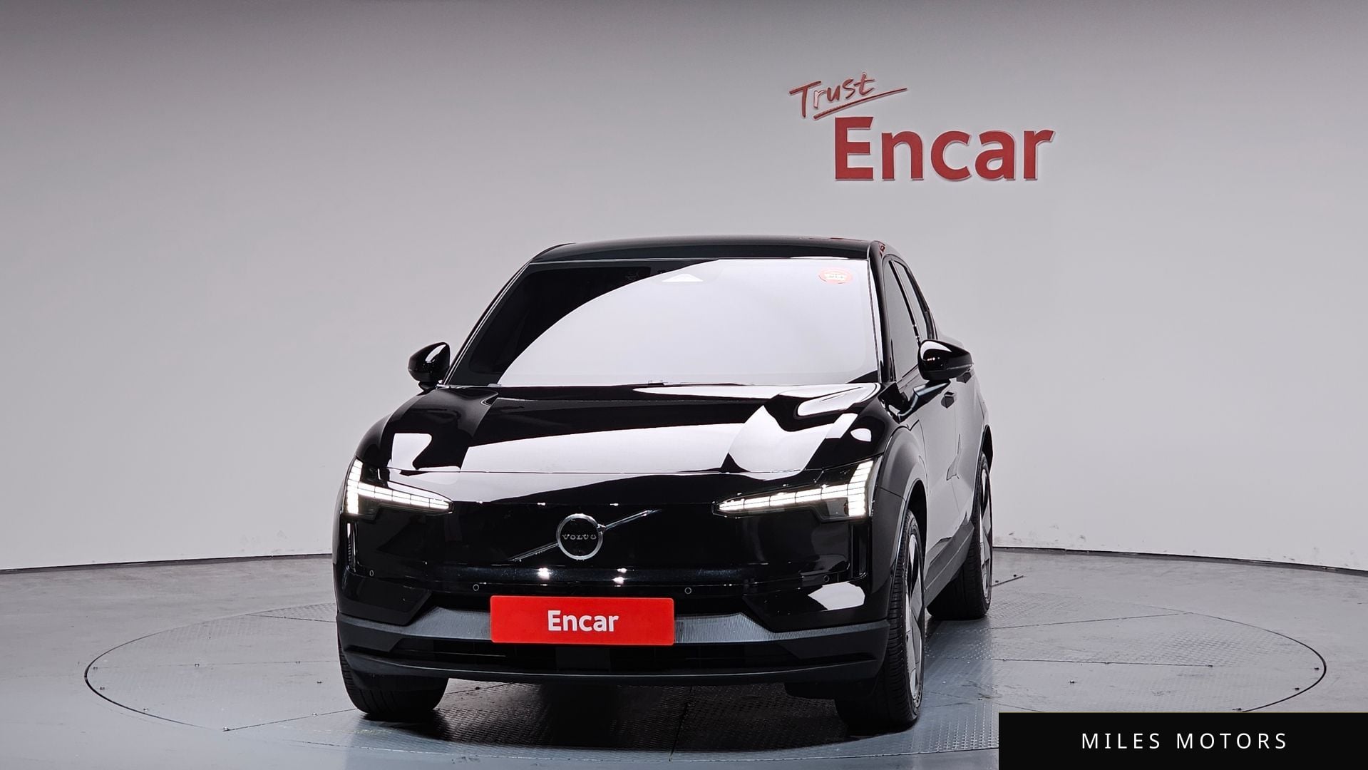Volvo EX30 2025 — миниатюра 3