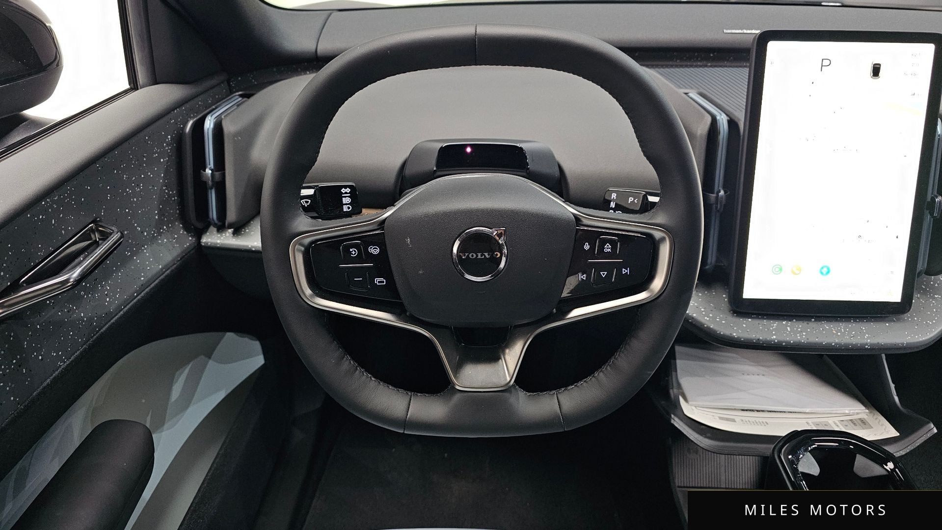 Volvo EX30 2025 — миниатюра 18