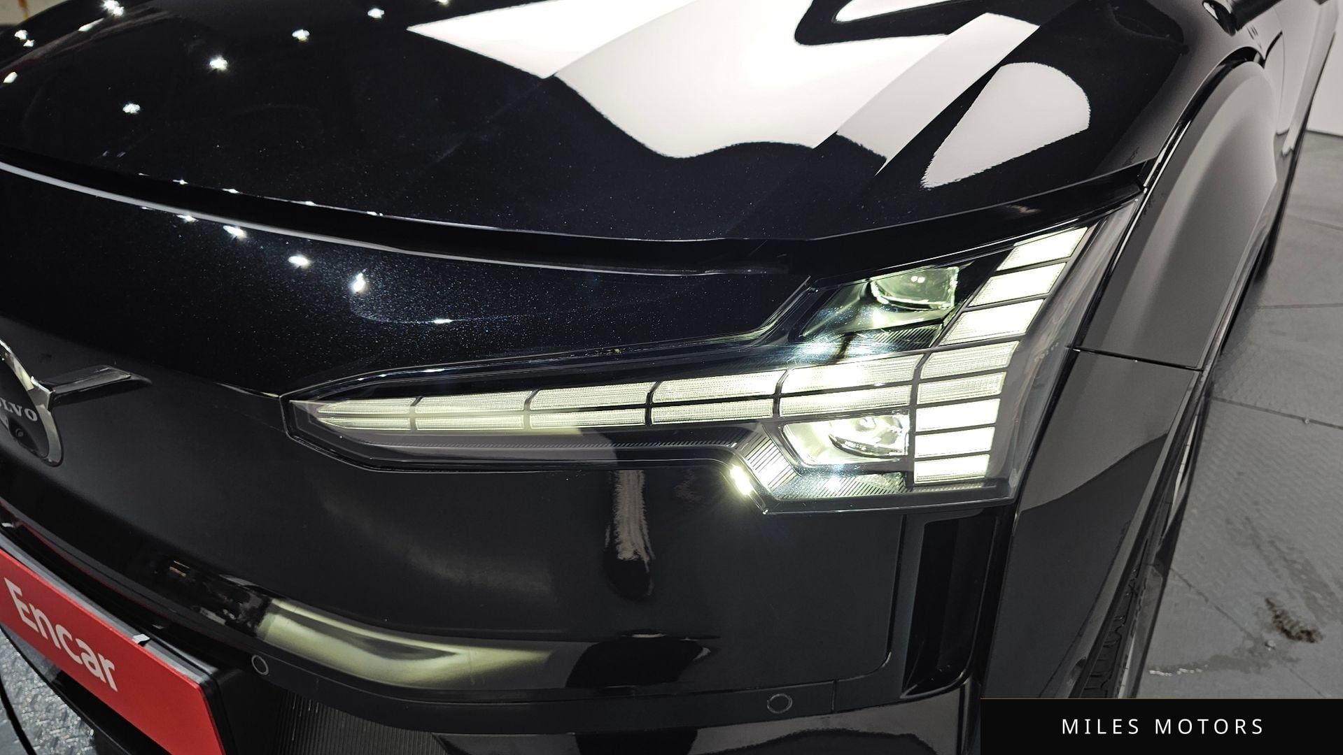 Volvo EX30 2025 — миниатюра 8