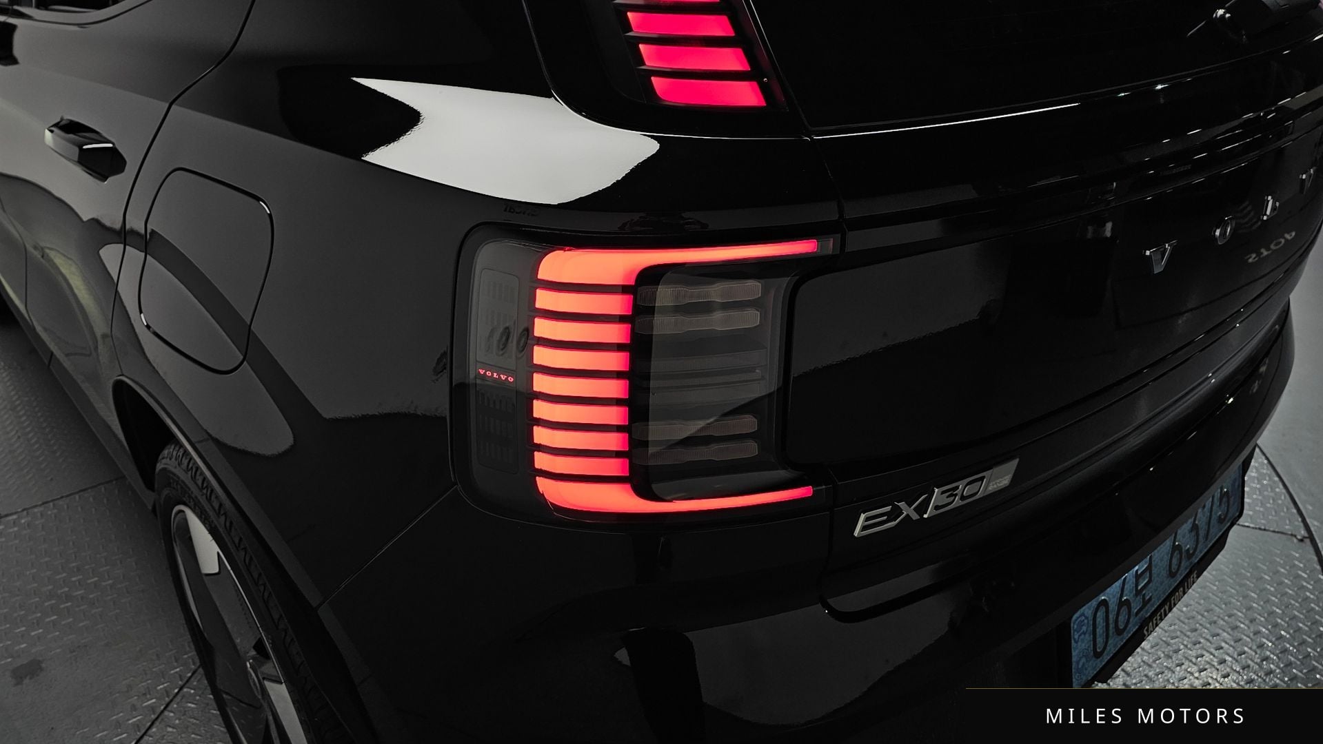 Volvo EX30 2025 — миниатюра 9