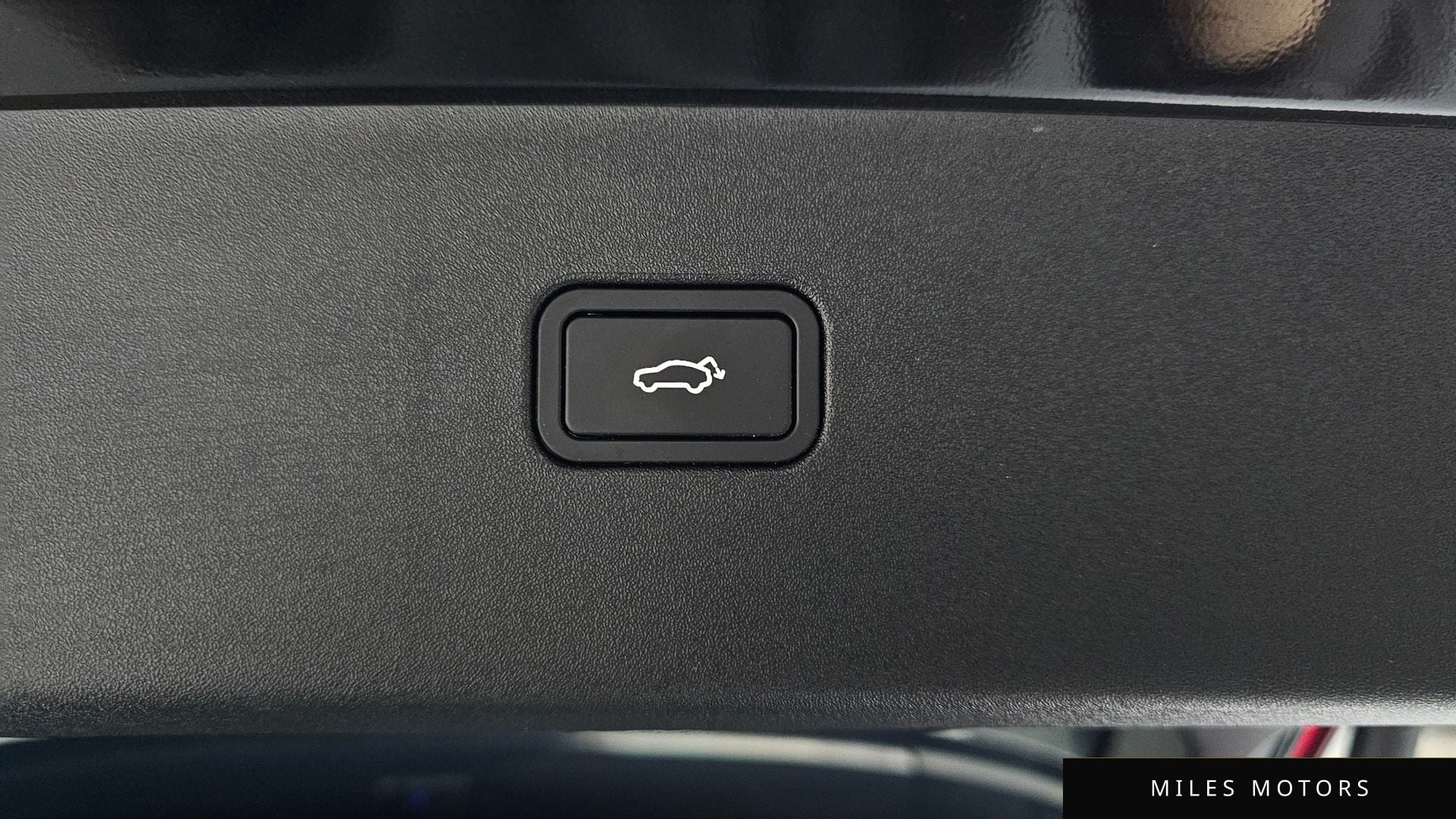 Volvo EX30 2025 — миниатюра 29