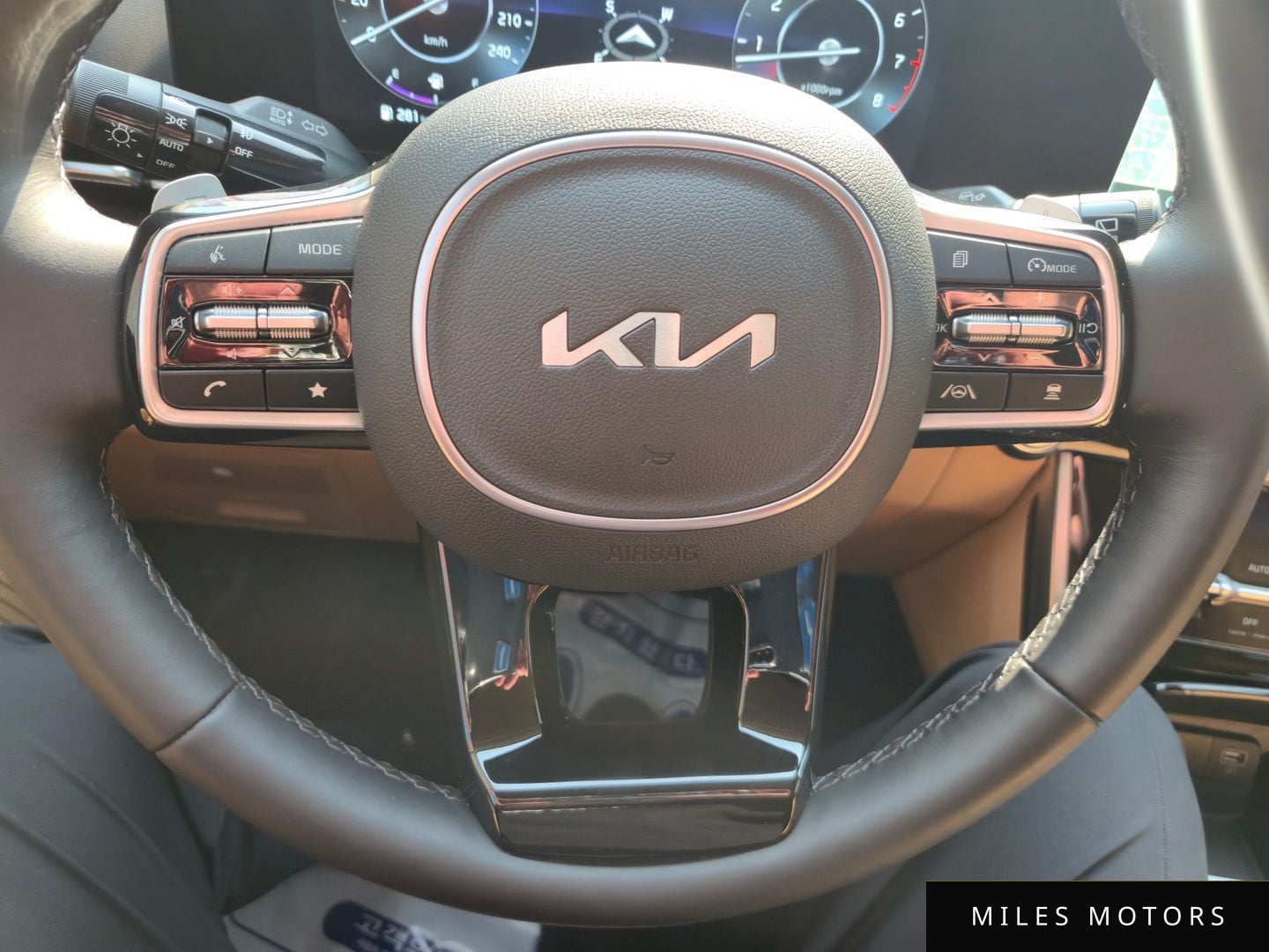 Kia 카니발 2023 — миниатюра 10