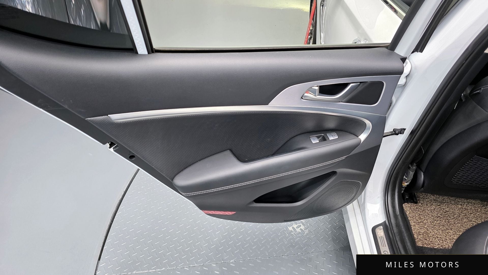 Genesis G70 2019 — миниатюра 15