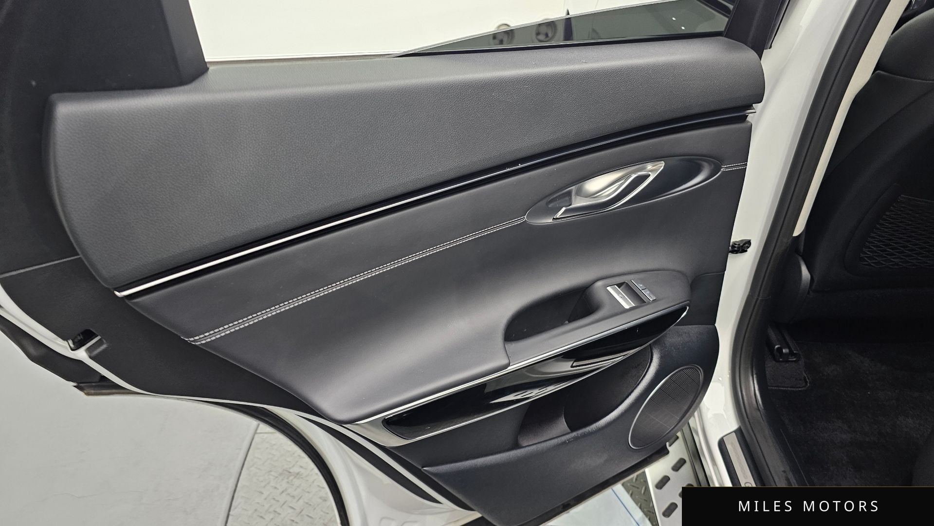 Genesis GV70 2024 — миниатюра 15