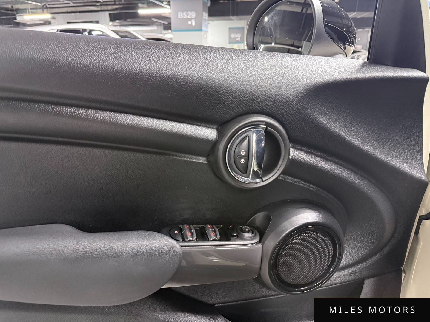 MINI Cooper 2019 — миниатюра 10