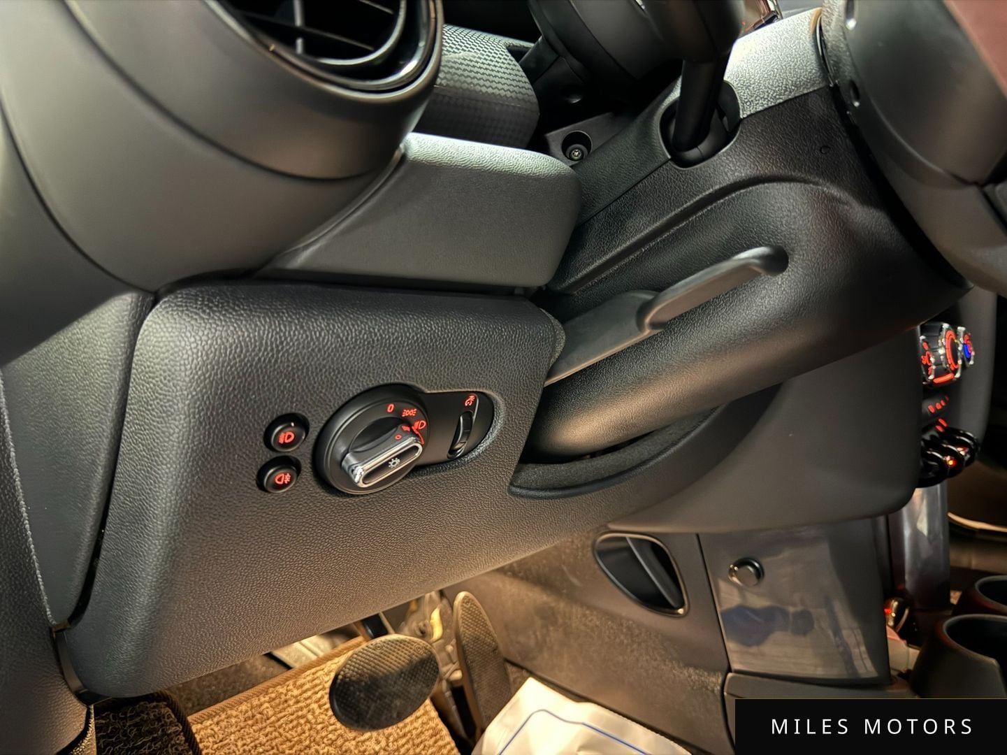 MINI Cooper 2019 — миниатюра 11