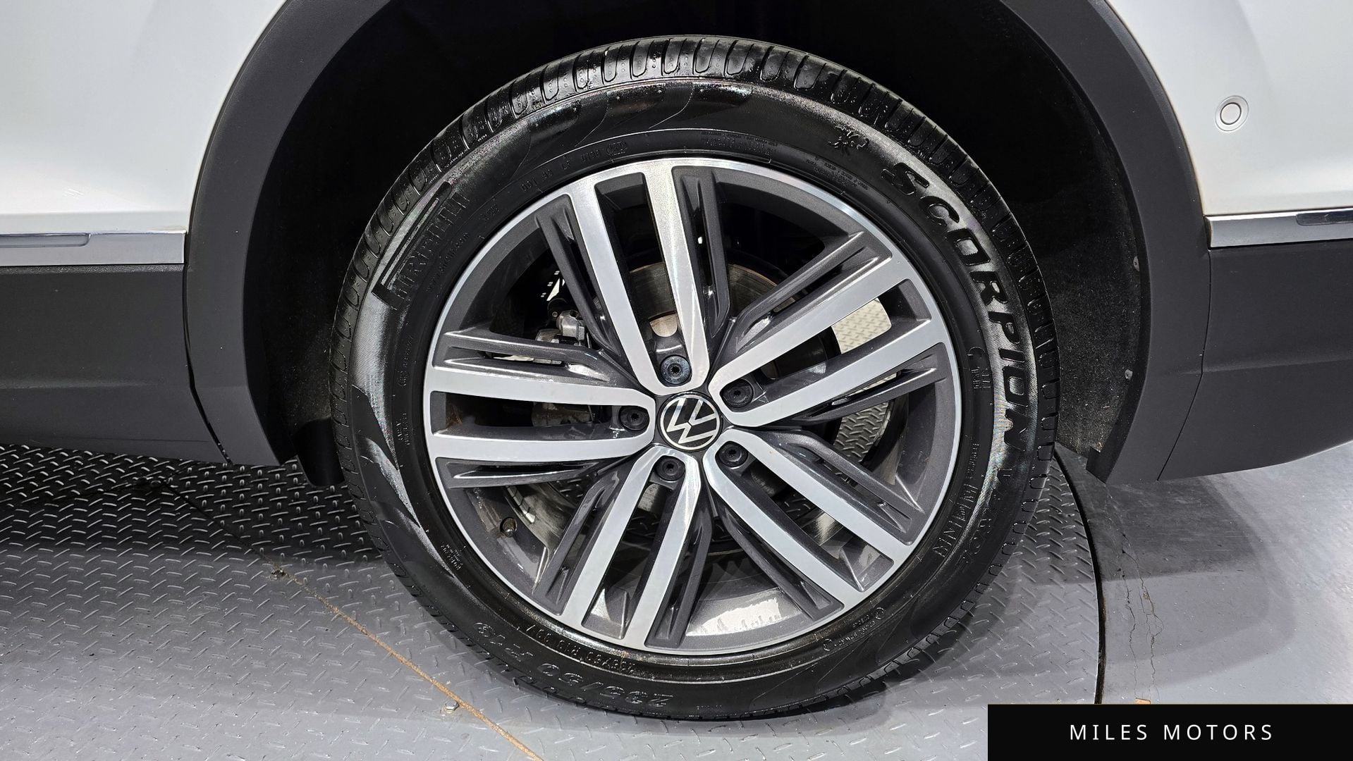 Volkswagen Tiguan 2023 — миниатюра 6