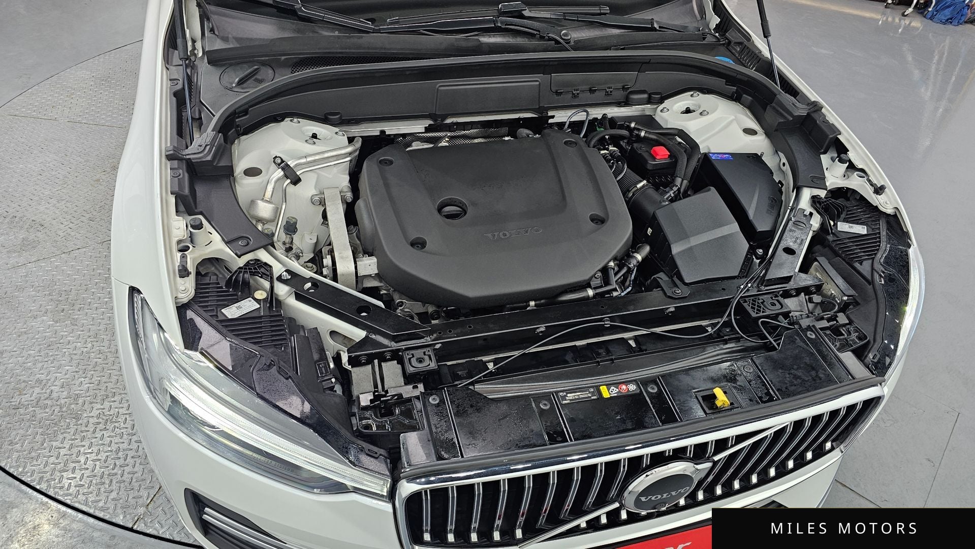 Volvo XC60 2023 — миниатюра 6