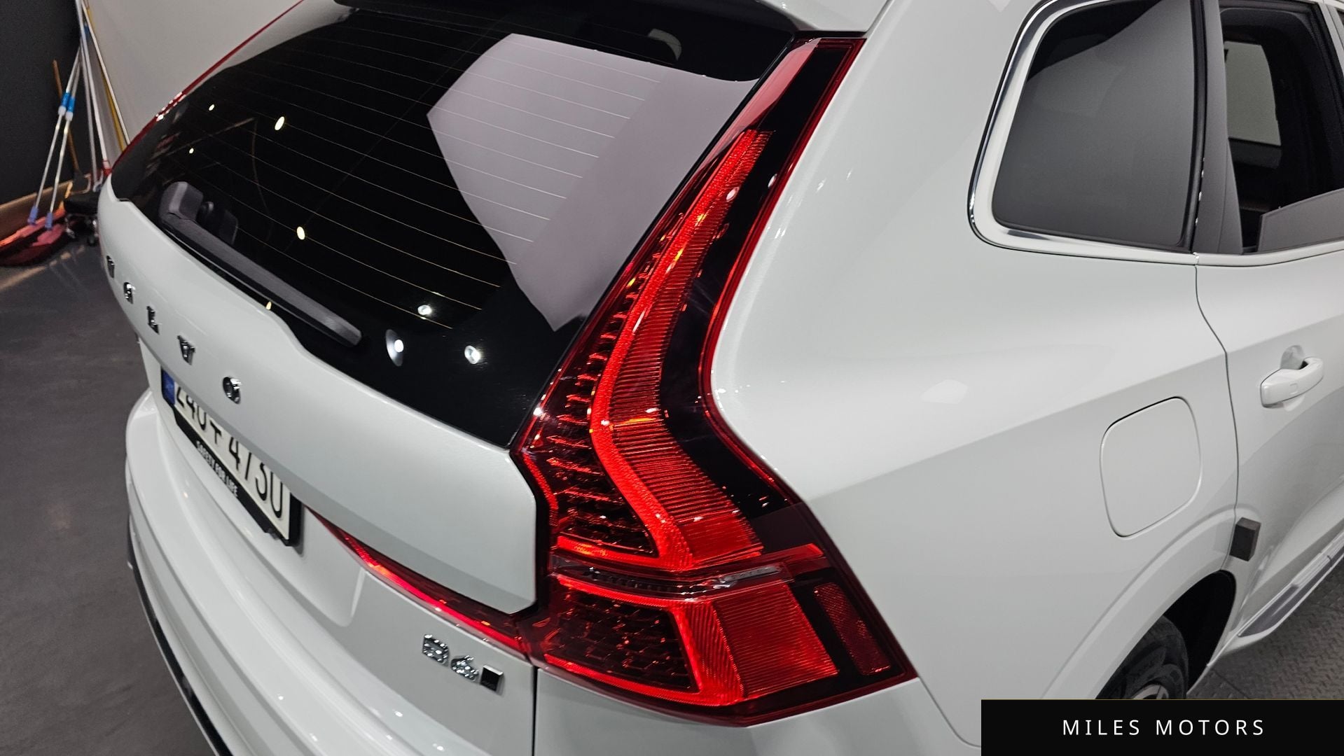 Volvo XC60 2023 — миниатюра 9