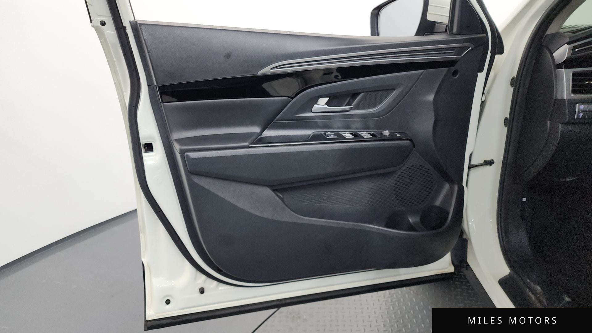 KG Mobility 뷰티풀 코란도 2022 — миниатюра 14