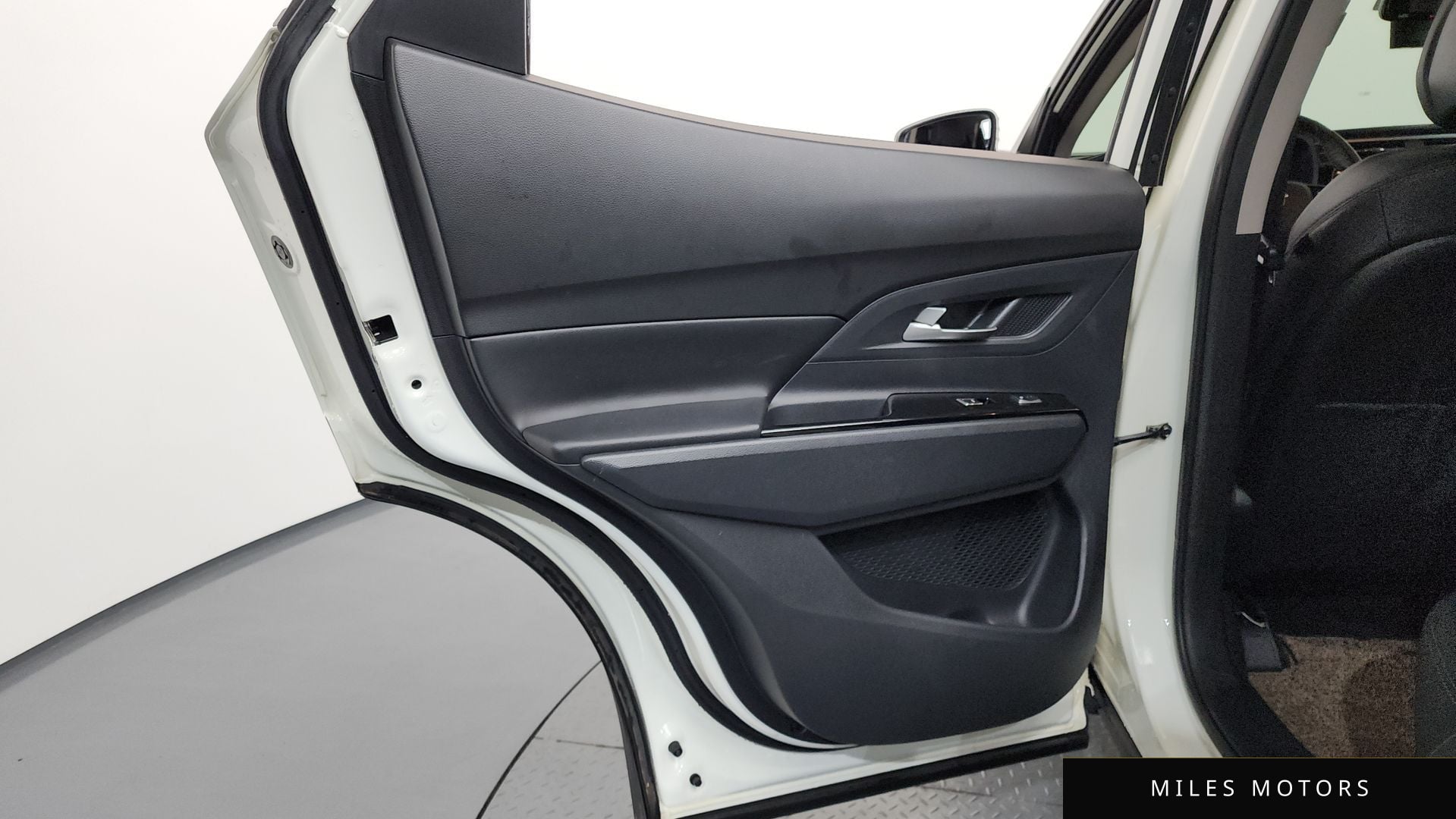 KG Mobility 뷰티풀 코란도 2022 — миниатюра 15