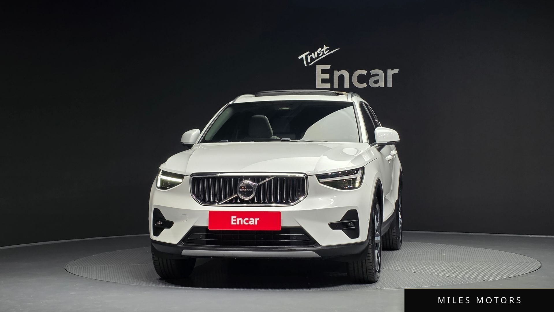 Volvo XC40 2025 — миниатюра 3