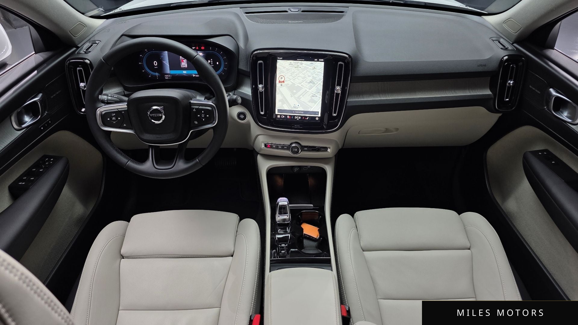 Volvo XC40 2025 — миниатюра 7