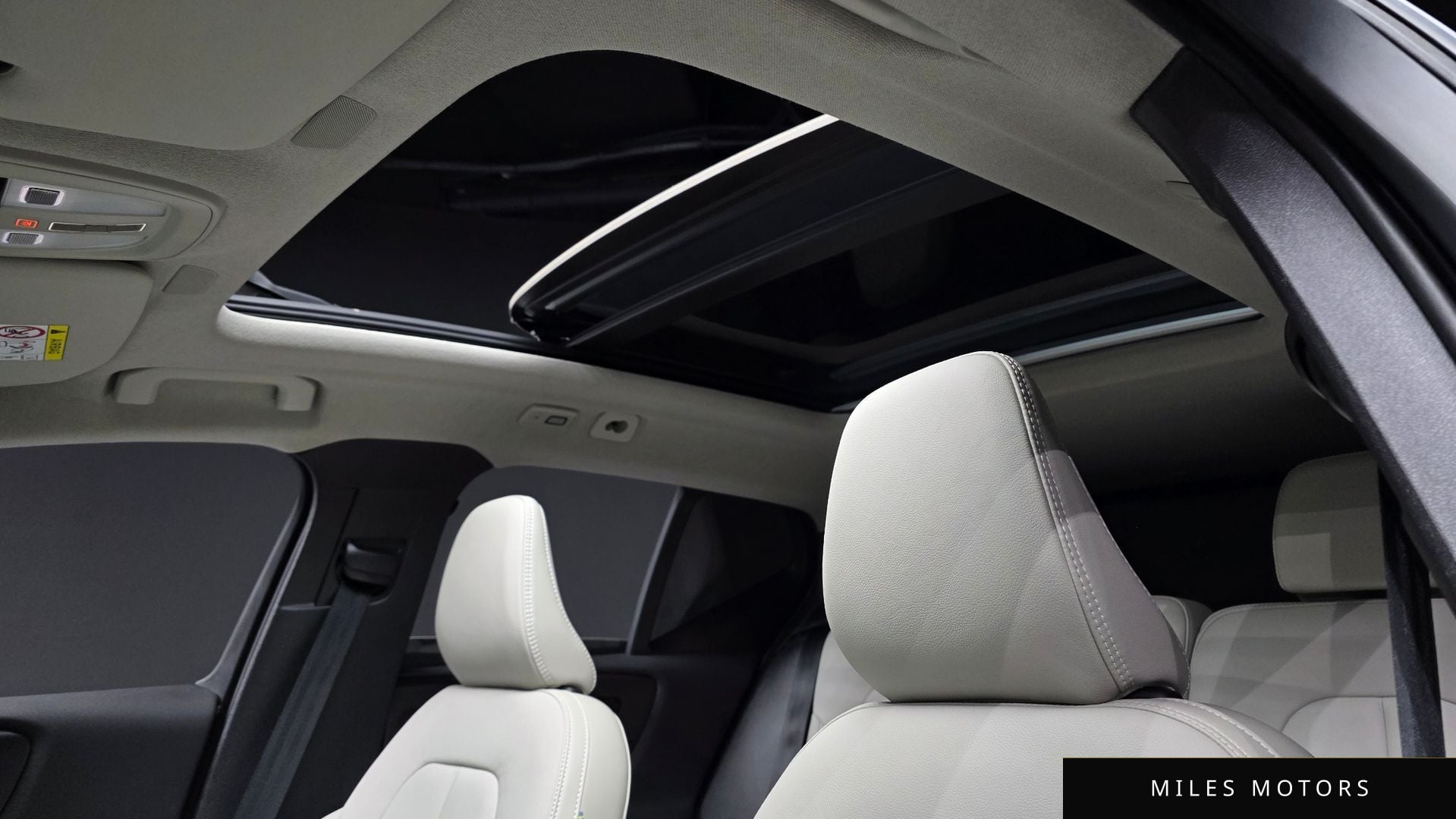 Volvo XC40 2025 — миниатюра 17
