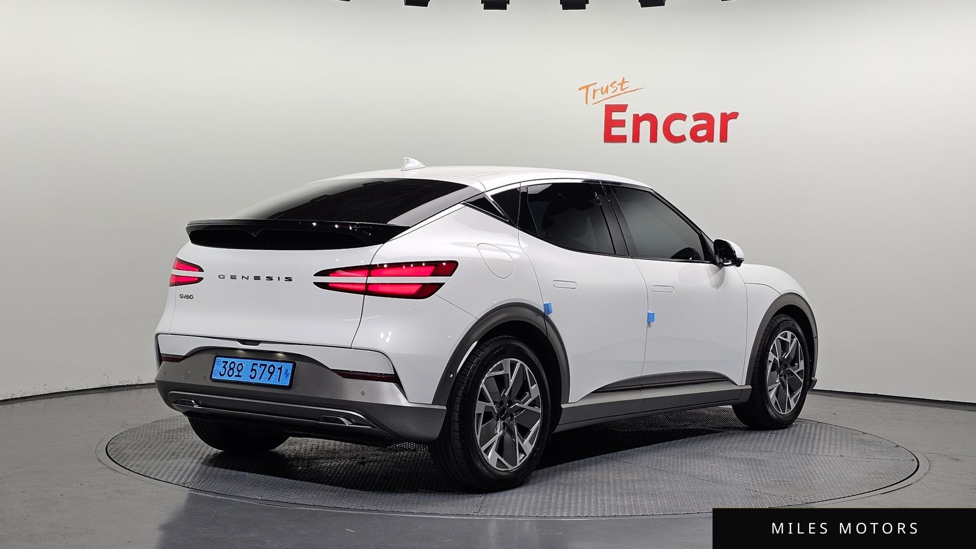Genesis GV60 2022 — миниатюра 2