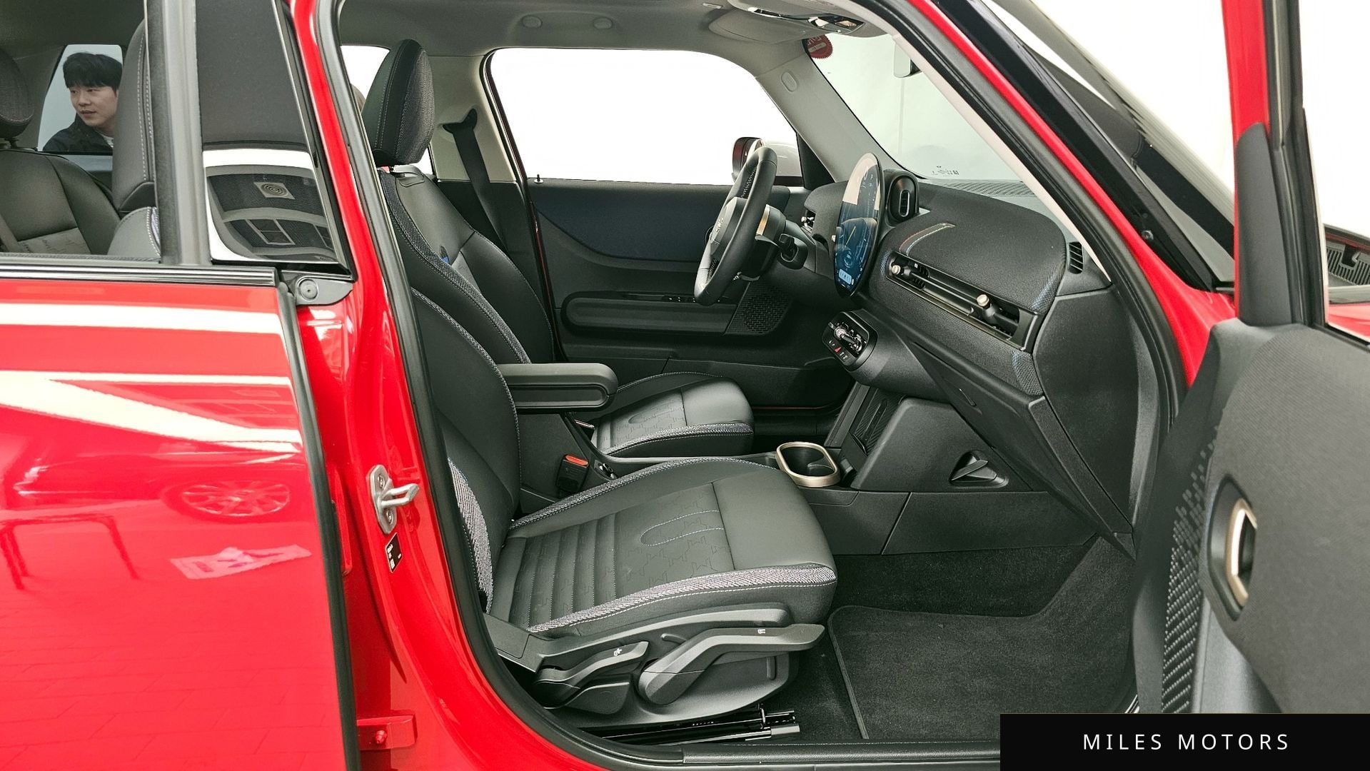 MINI 쿠퍼 C 2025 — миниатюра 18