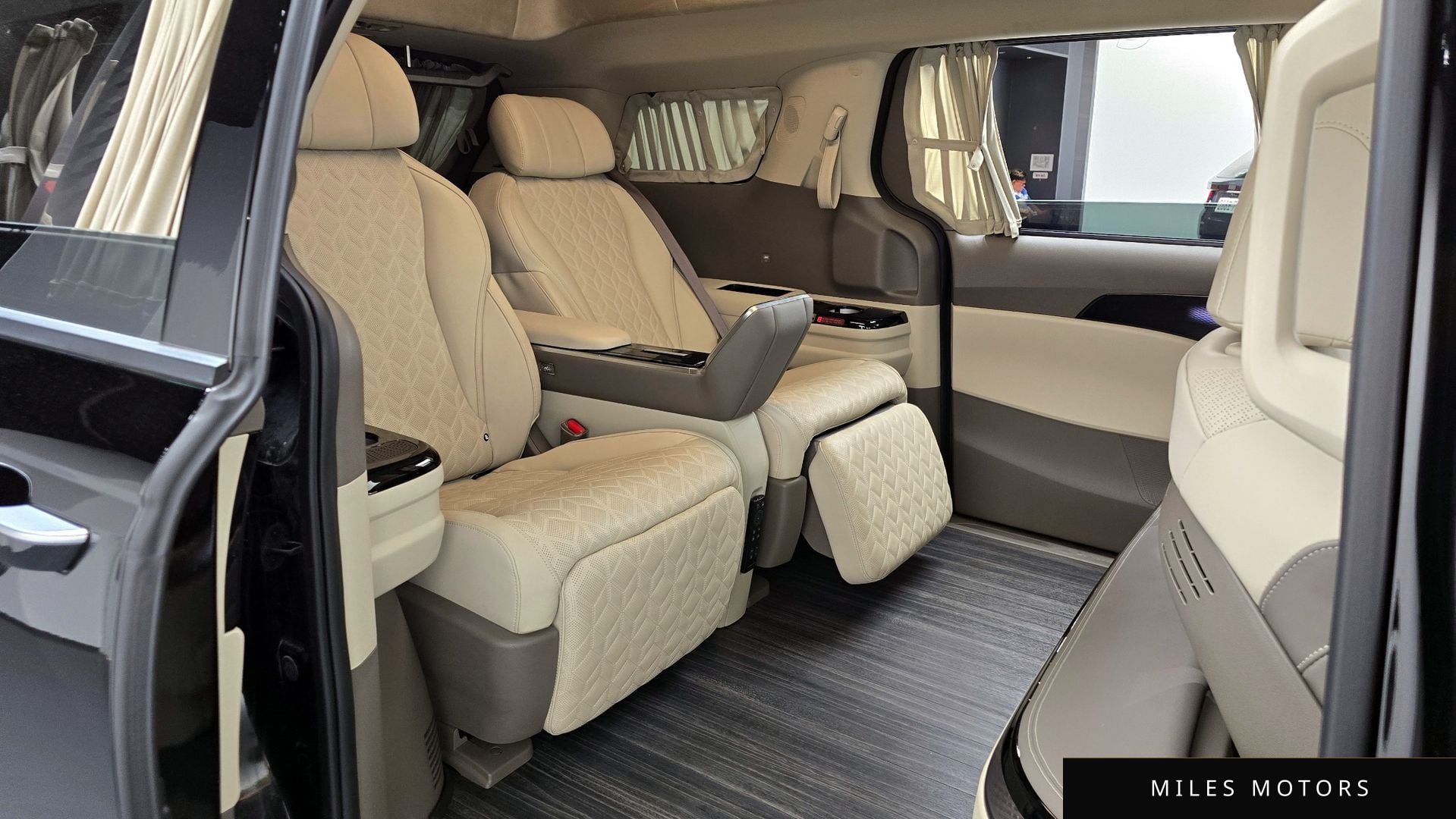 Kia Carnival 2023 — миниатюра 17