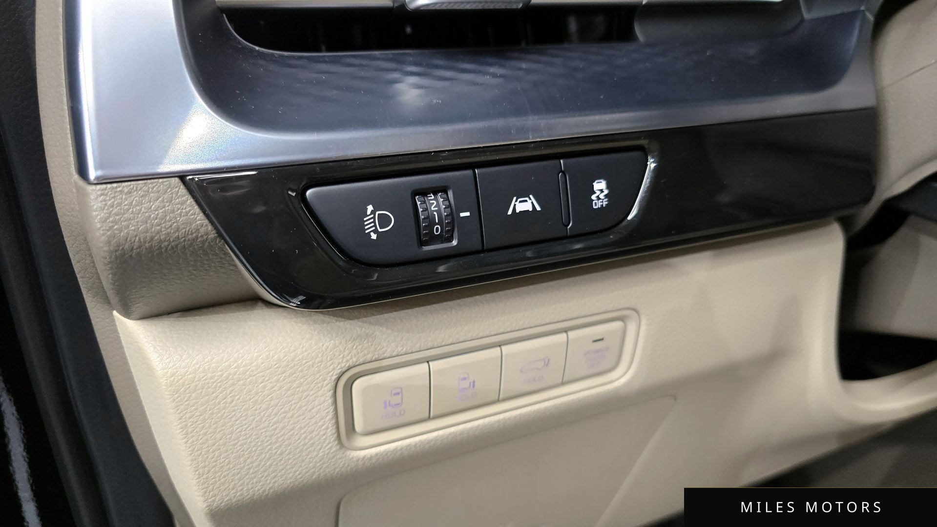 Kia Carnival 2023 — миниатюра 32