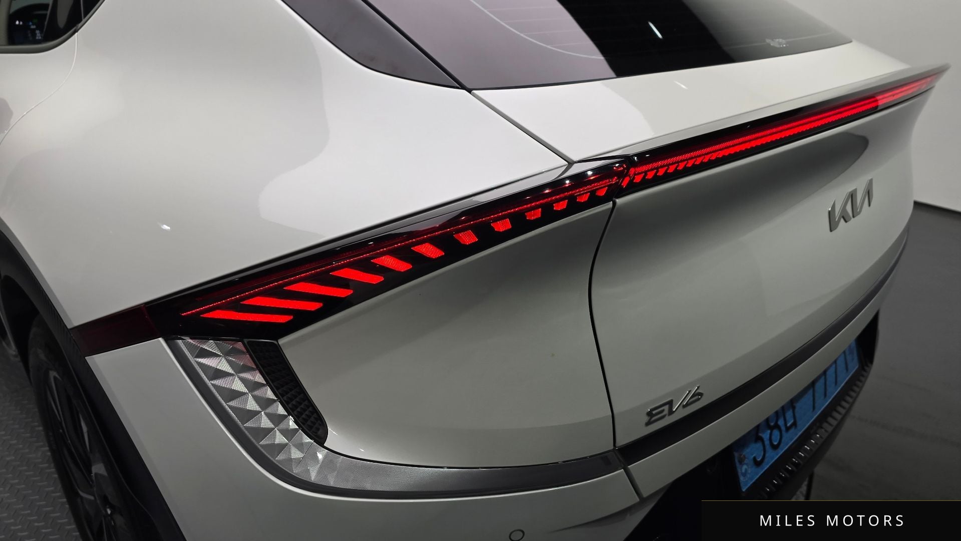 Kia EV6 2022 — миниатюра 8