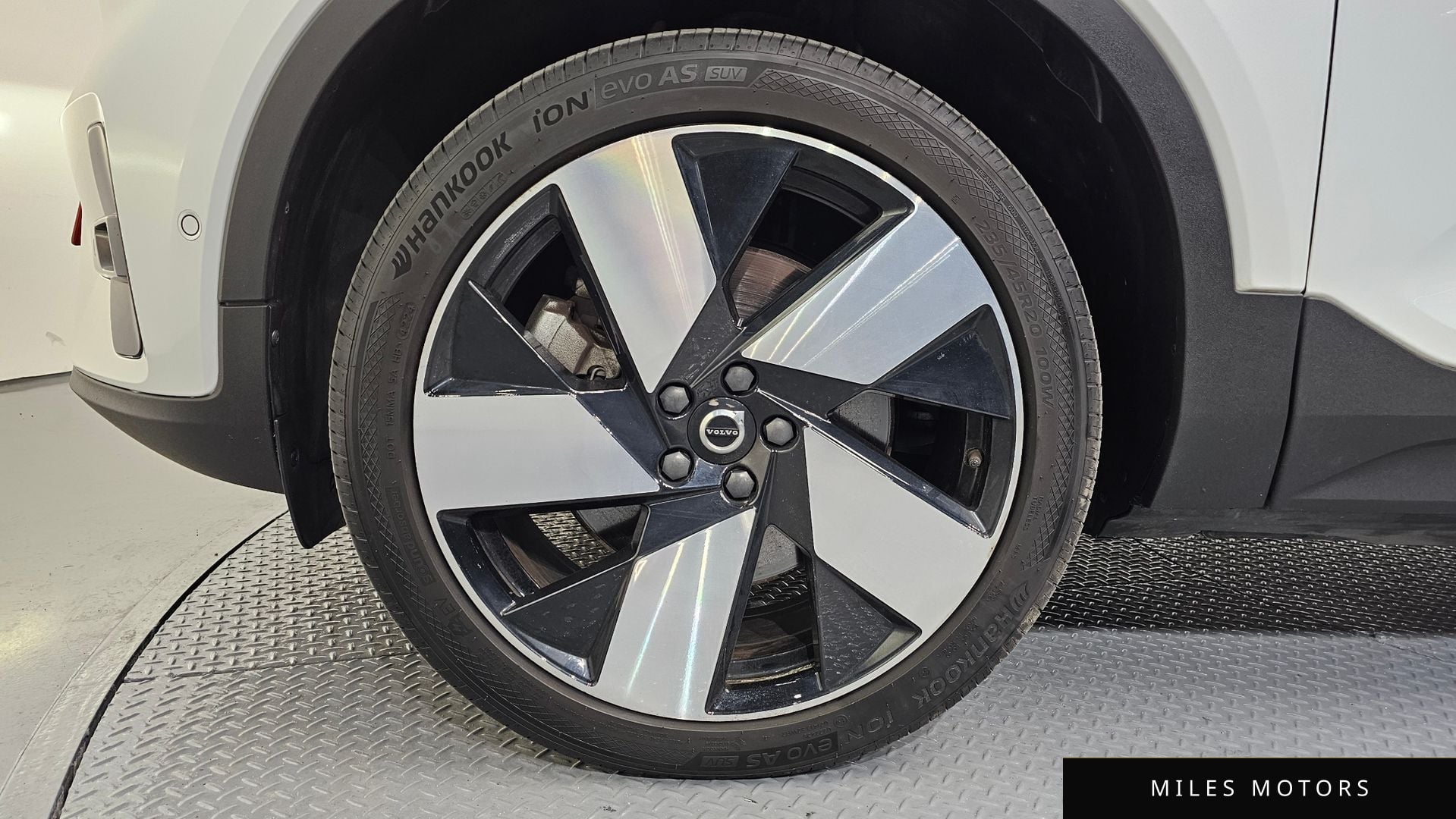 Volvo C40 2022 — миниатюра 5